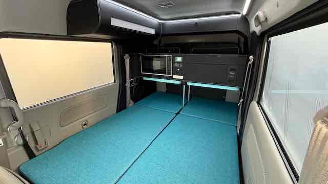 車中泊仕様にしたエブリイワゴン軽キャンの室内レイアウト